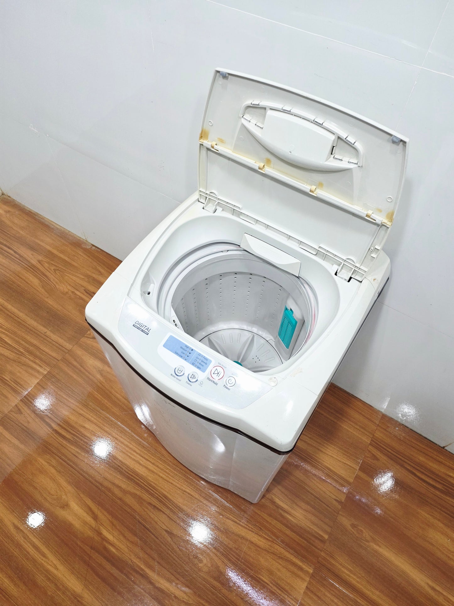 Samsung 5.8kg Top Load Fully Automatic Washing Machine (Pre-Owned)