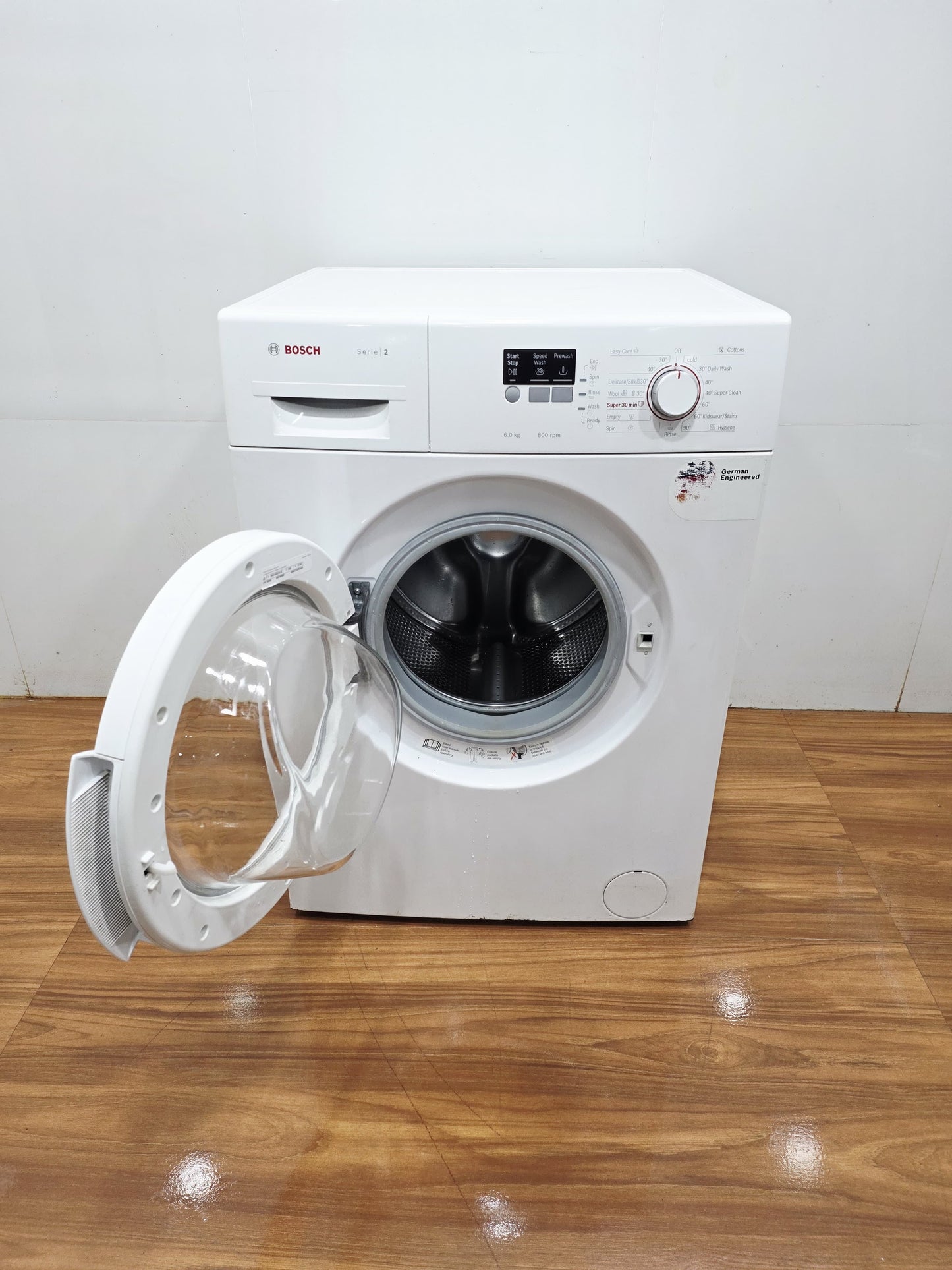 Bosch 6kg Front Load Washing Machine (Refurbished)