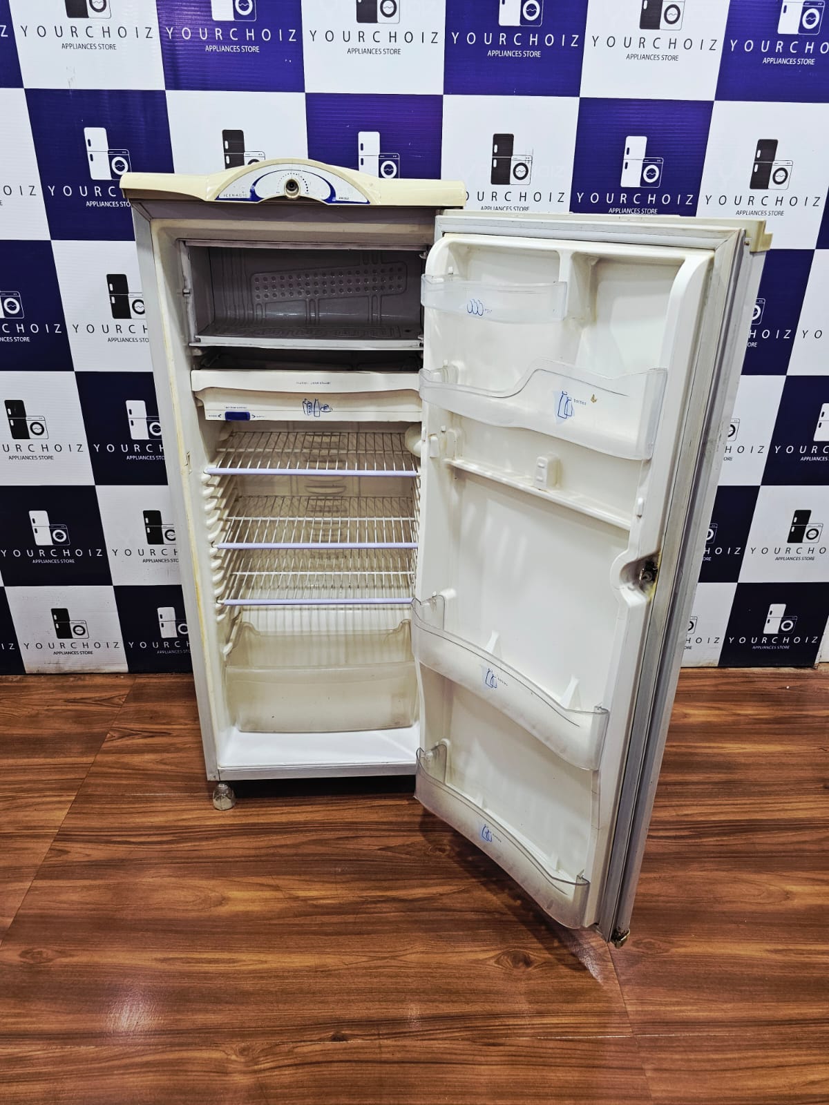 Whirlpool 200L Single Door Refrigerator (Pre-Owned)