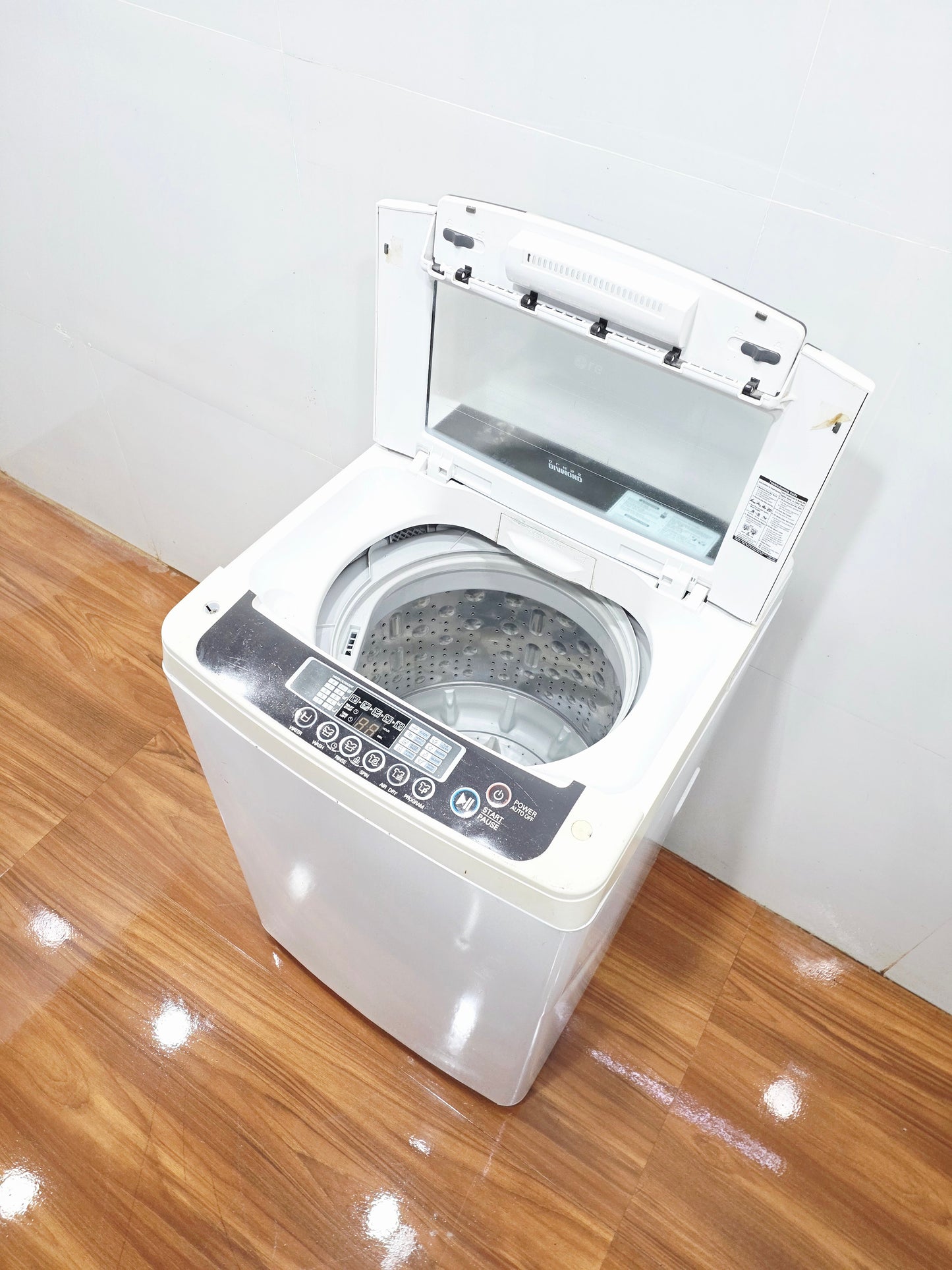 LG 6.2kg Top Load Fully Automatic Washing Machine (Pre-Owned)