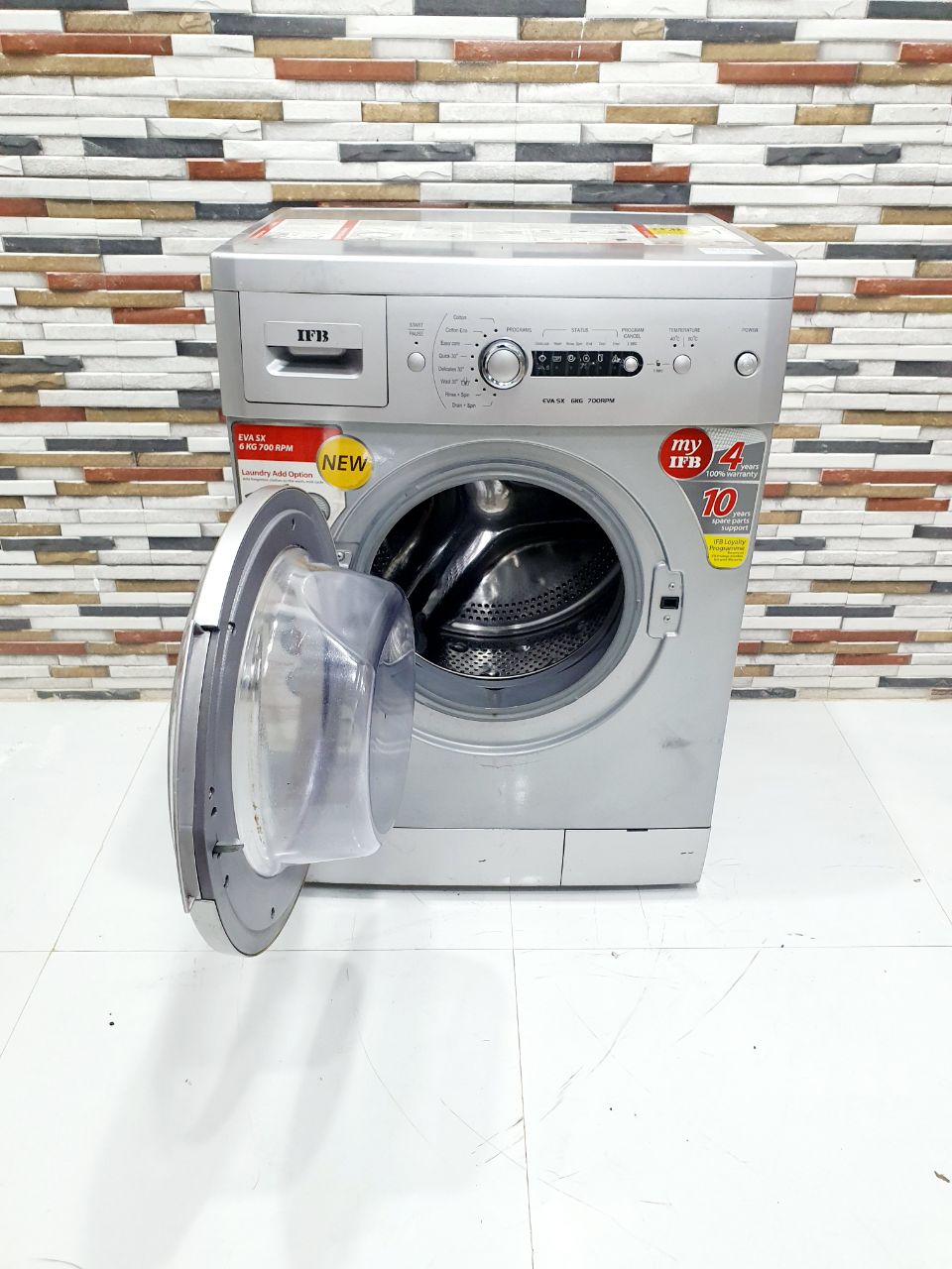 IFB 6 Kg Front Load Fully Automatic Washing Machine – Silver (Refurbished)