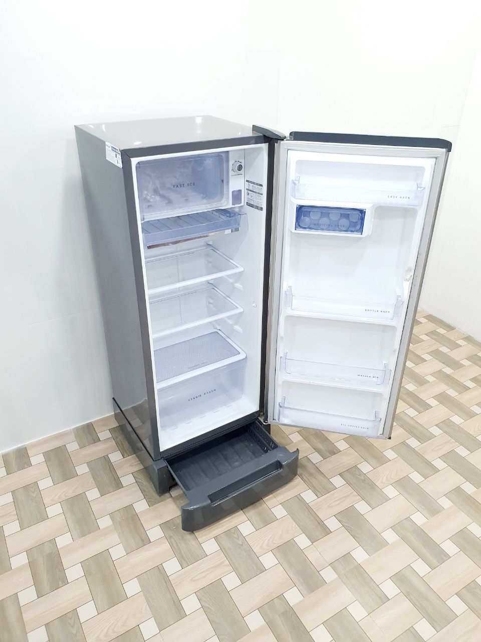 Whirlpool 200L Single Door Refrigerator – Stainless Steel (Refurbished)