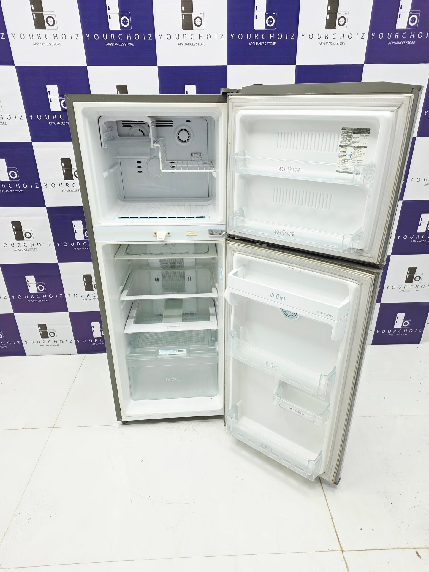 LG 240L Double Door Refrigerator Frost Free (Pre-Owned)