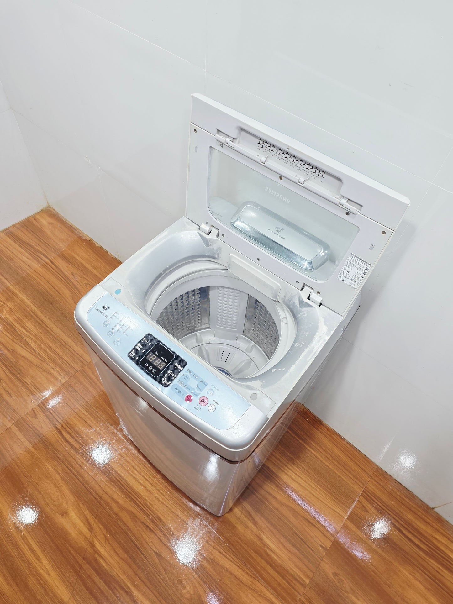 Samsung 7 Kg Fully Automatic Top Load Washing Machine – Silver (Refurbished)