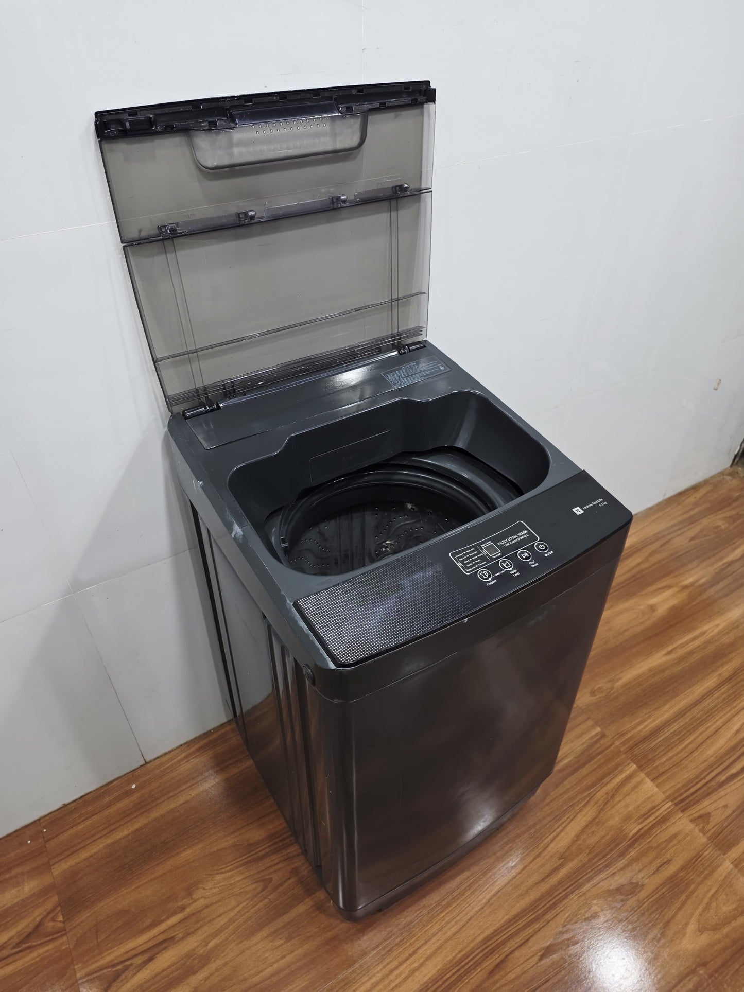 Realme 7.5kg Top Load Fully Automatic Washing Machine (Pre-Owned)