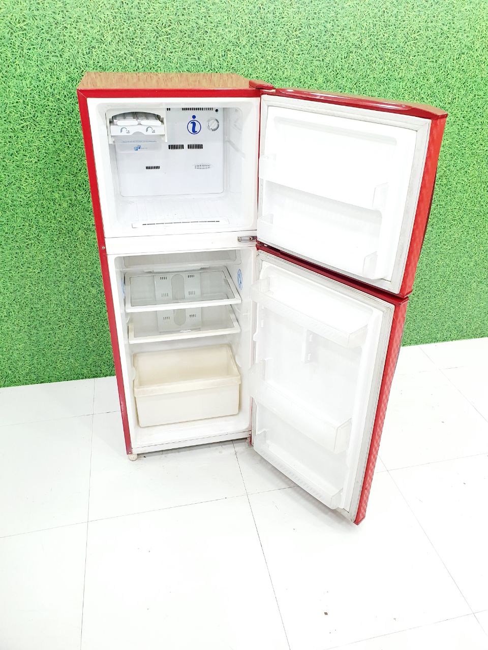 Samsung 253L Double Door Refrigerator – Ruby Red (Refurbished)