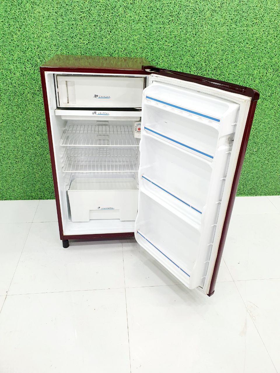Videocon 180 L Single Door Refrigerator – Maroon Finish (Refurbished)