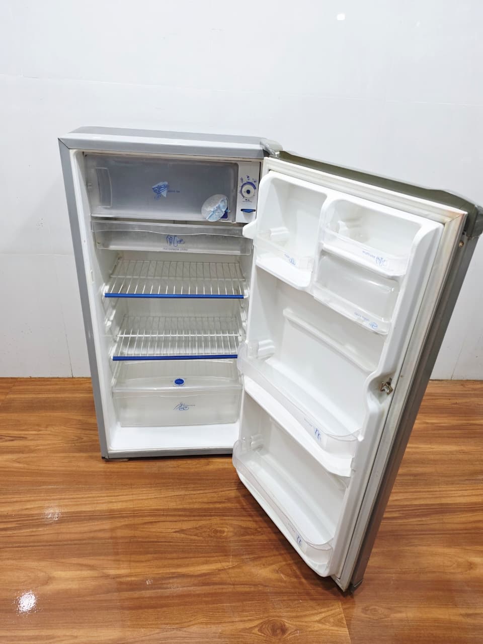 Whirlpool 190L Single Door Refrigerator (Refurbished)