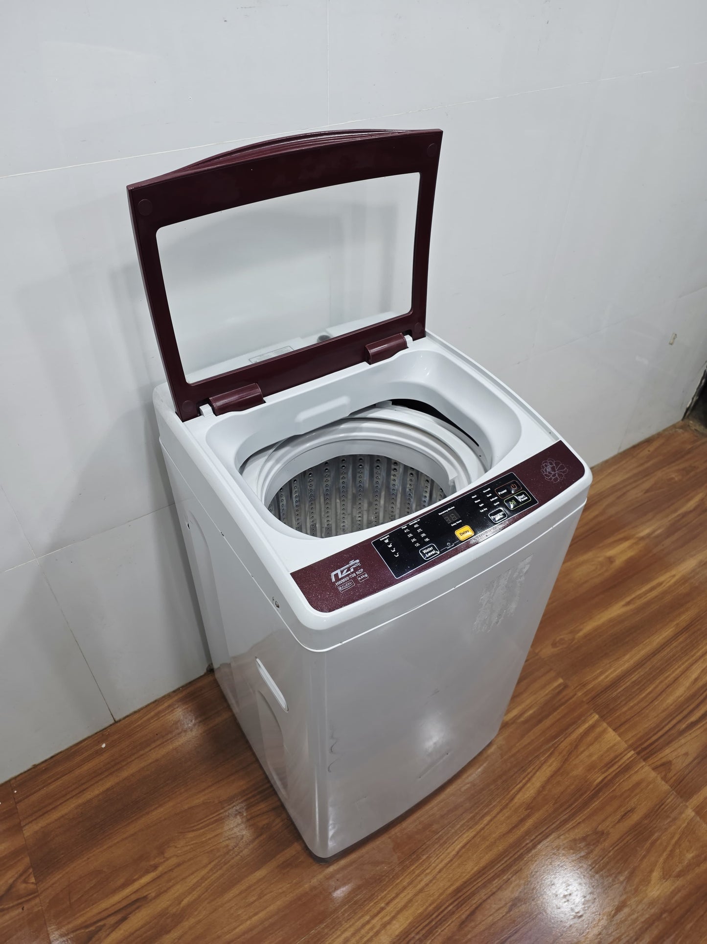 Haier 6kg Top Load Fully Automatic Washing Machine (Pre-Owned)