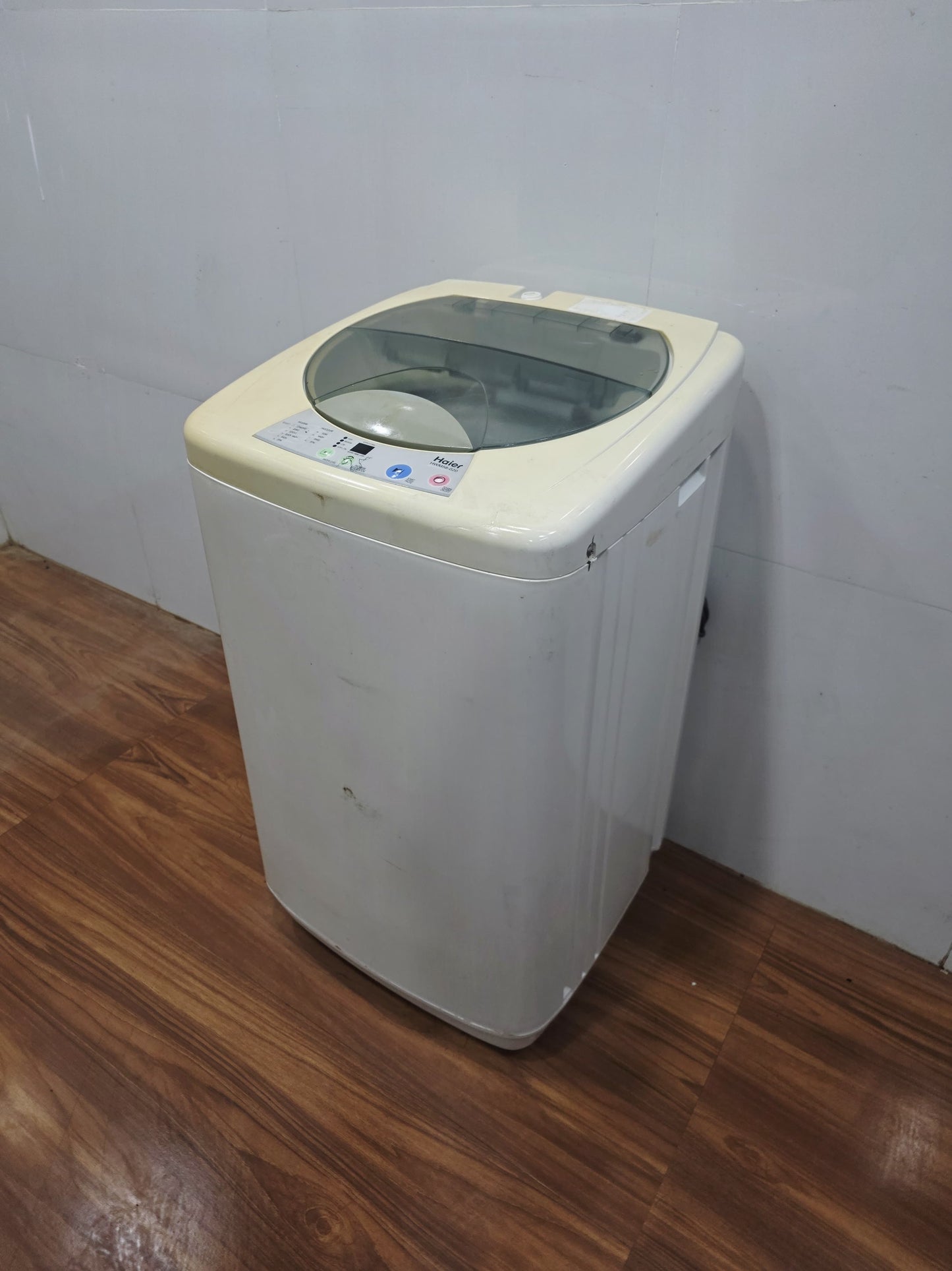 Haier 6kg Top Load Fully Automatic Washing Machine (Pre-Owned)