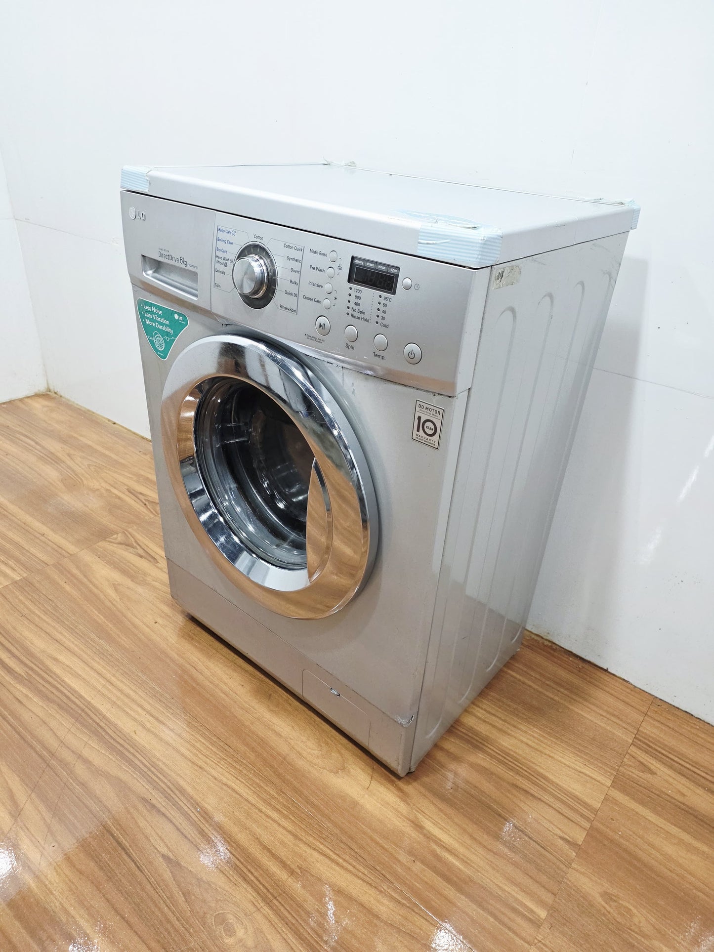 LG 6 Kg Front Load Washing Machine (Refurbished)