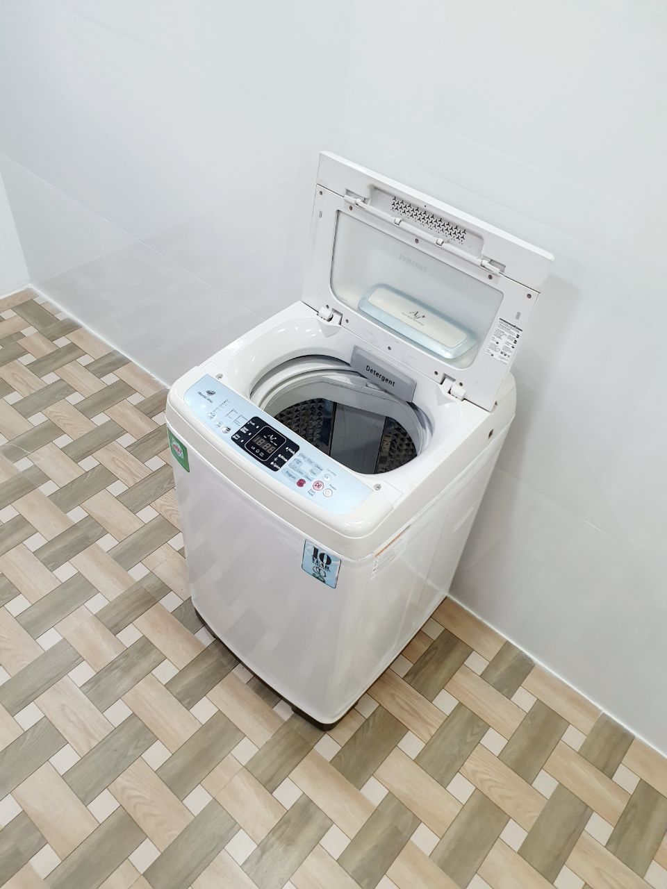 Samsung 6.2 Kg Fully Automatic Top Load Washing Machine – White (Refurbished)