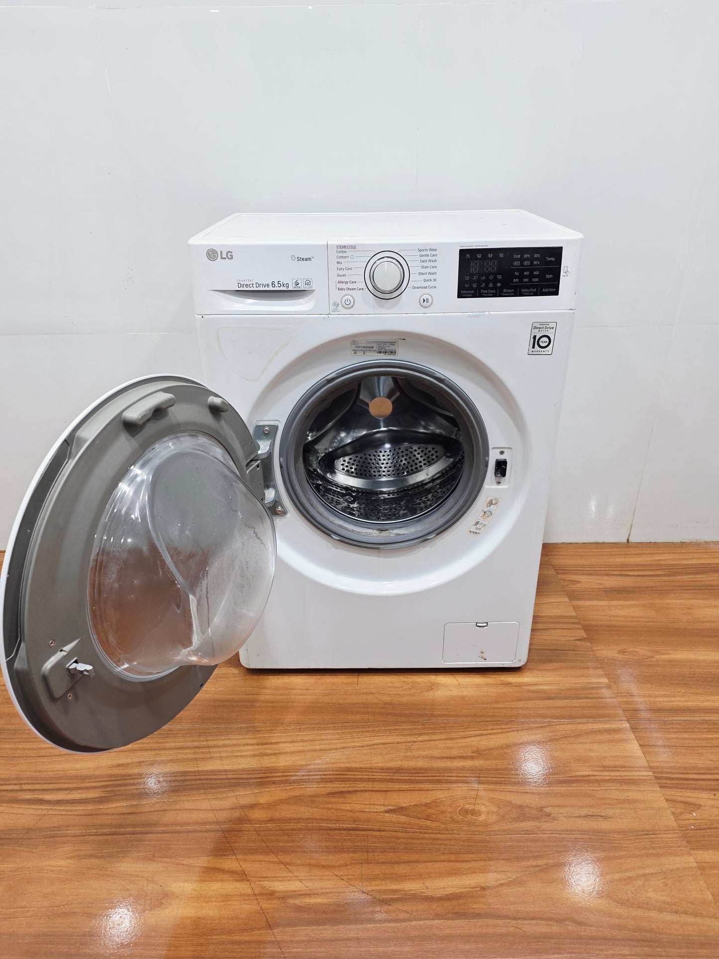 LG 6.5kg Front Load Fully Automatic Washing Machine (Pre-Owned)