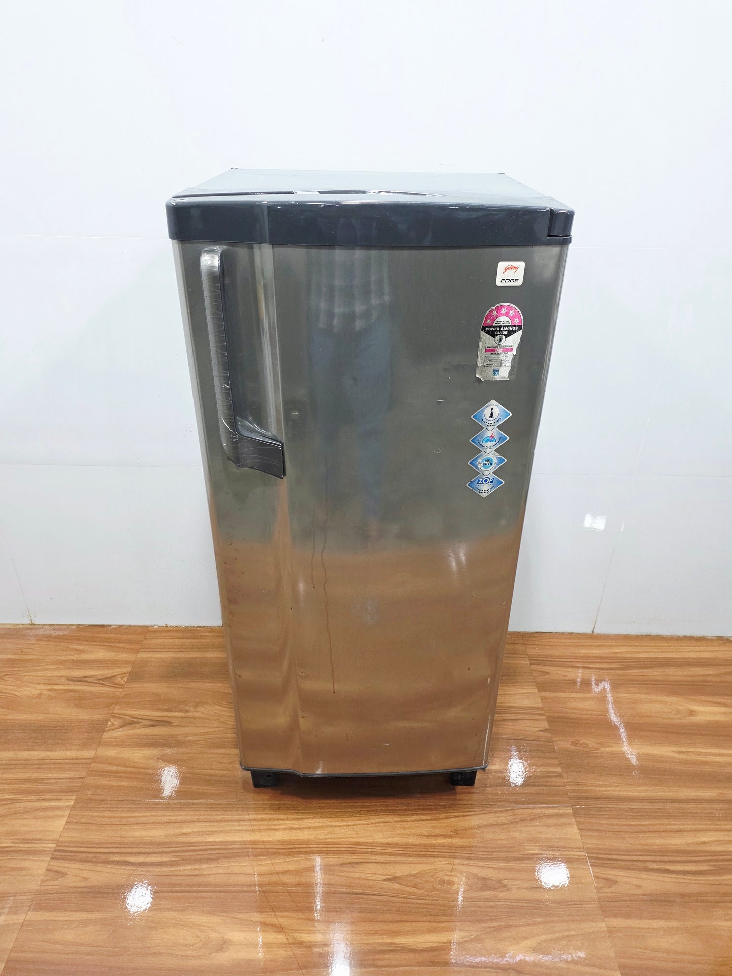 Godrej 221L Single Door Refrigerator – Silver (Refurbished)