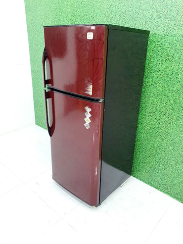 Godrej 250–275 L Double Door Refrigerator – Floral Maroon Design (Refurbished)