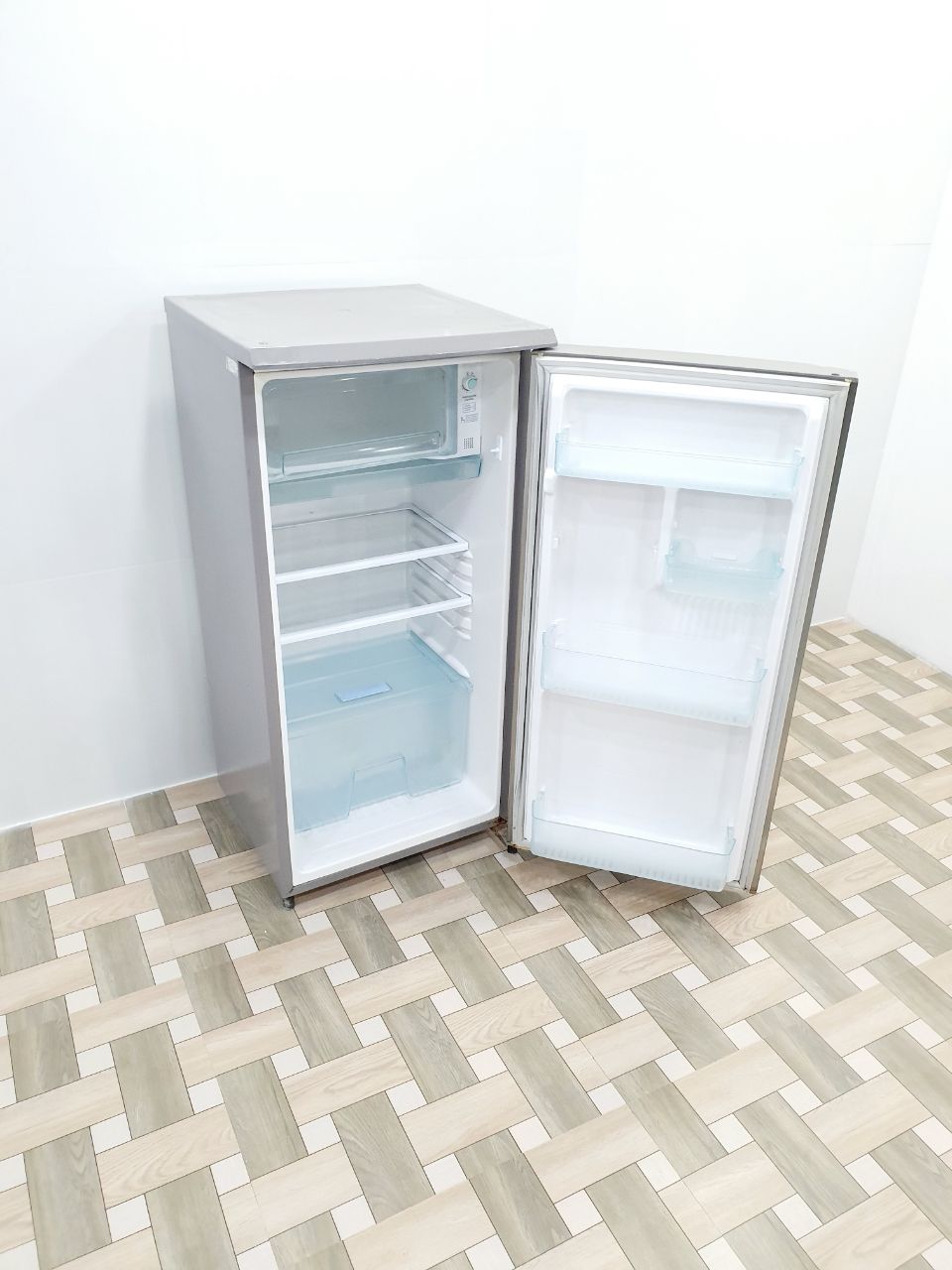 Samsung 192L Single Door Refrigerator – Silver (Refurbished)
