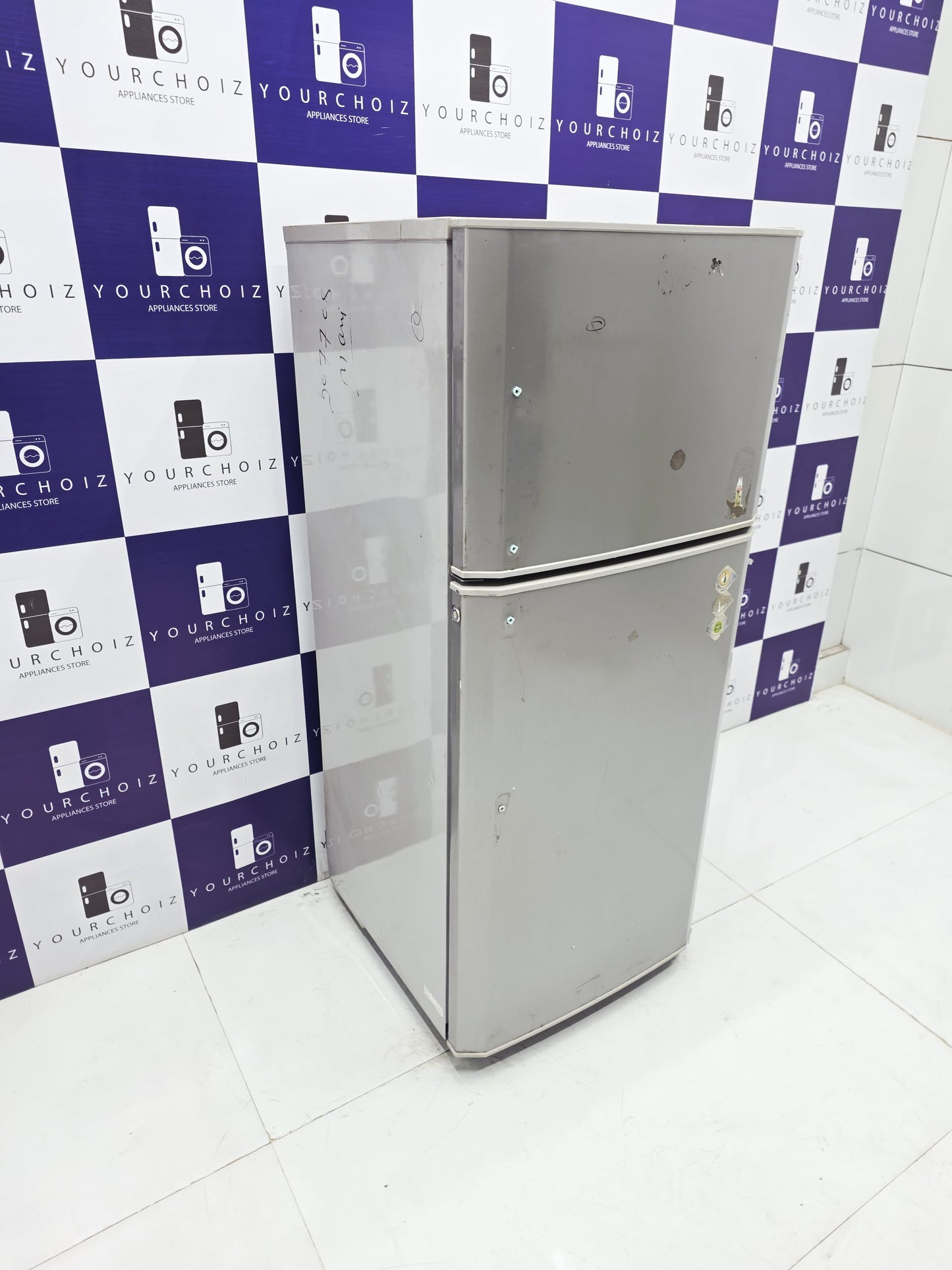 Godrej 230L Double Door Refrigerator (Pre-Owned)