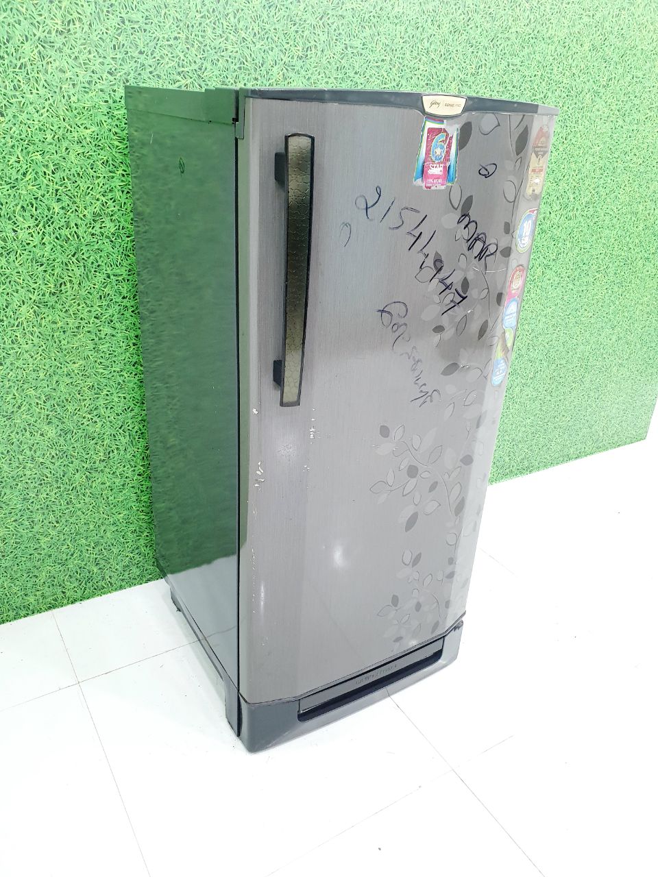 Godrej 190L Single Door Refrigerator – Floral Steel Design (Refurbished)
