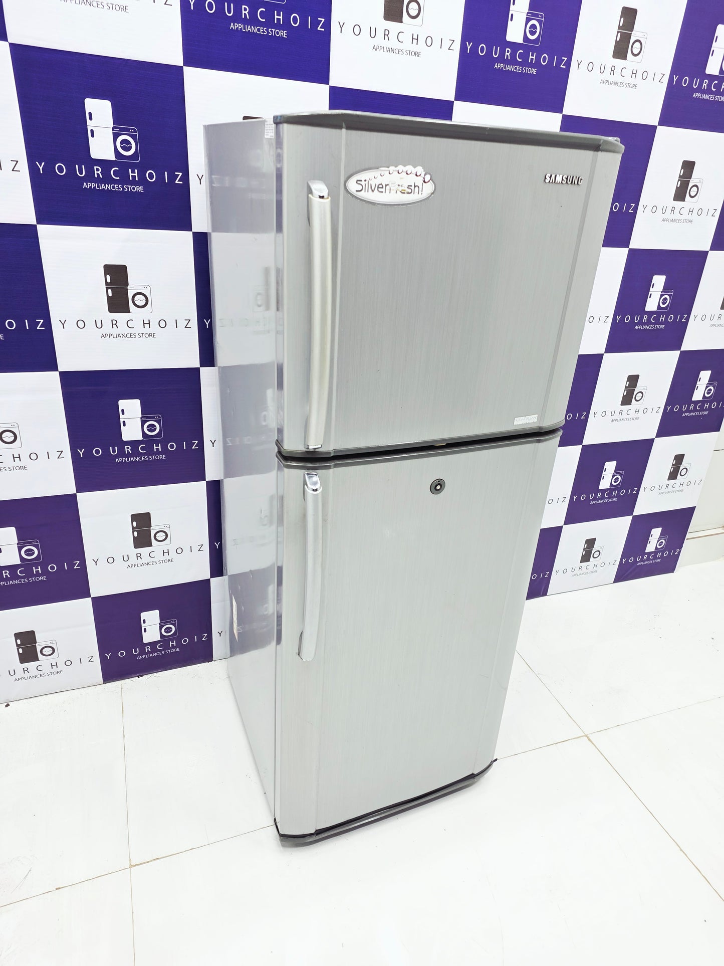 Samsung 240L Double Door Refrigerator Frost Free (Pre-Owned)