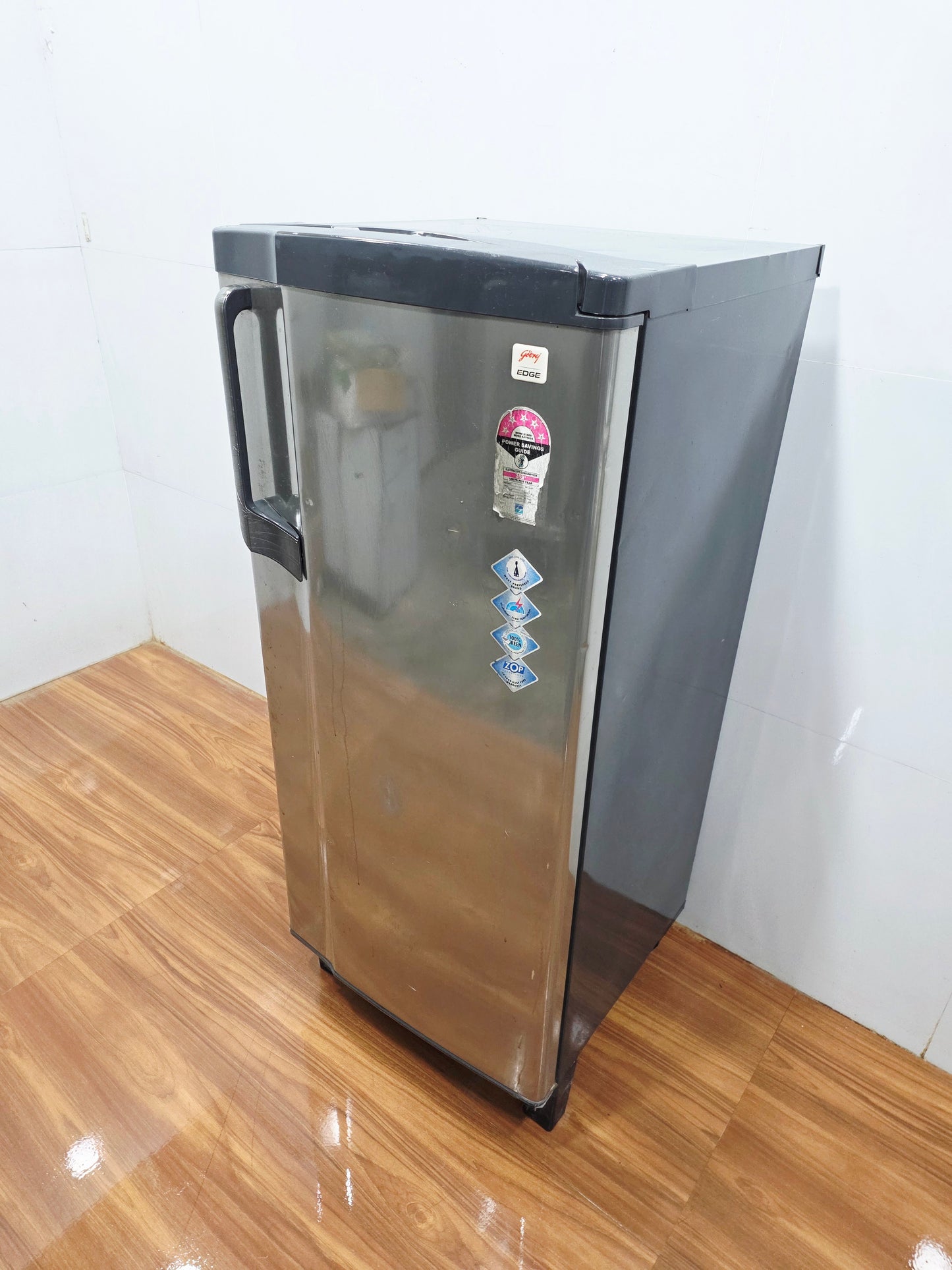 Godrej 221L Single Door Refrigerator – Silver (Refurbished)
