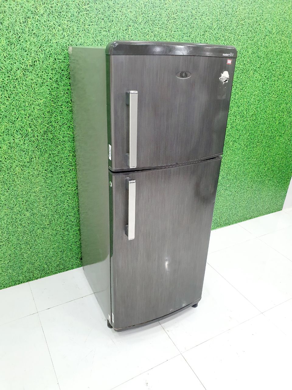 Whirlpool 245L Double Door Refrigerator – Frost Free (Refurbished)