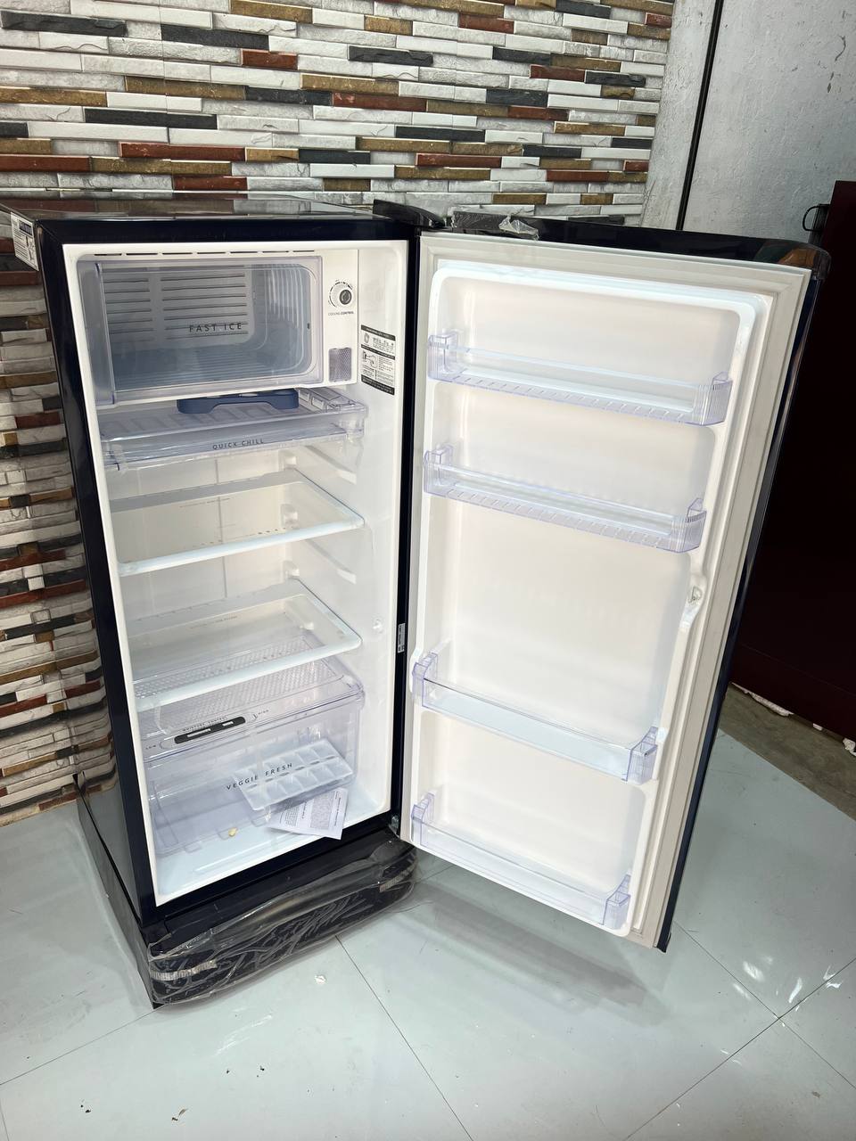 Whirlpool 190L Single Door Refrigerator – Icemagic Series (Refurbished)