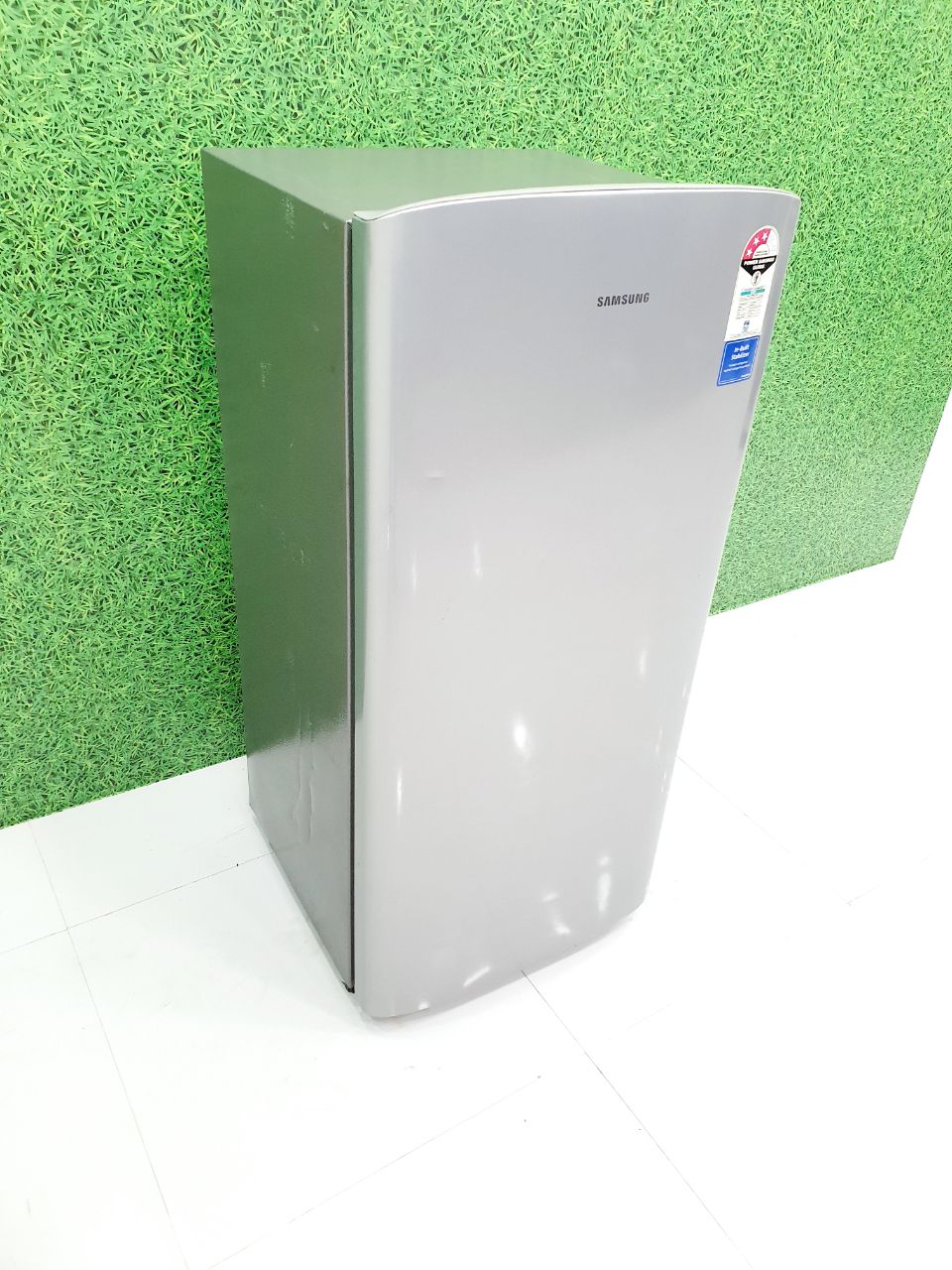 Samsung 190–200 L Single Door Refrigerator – Silver Finish (Refurbished)