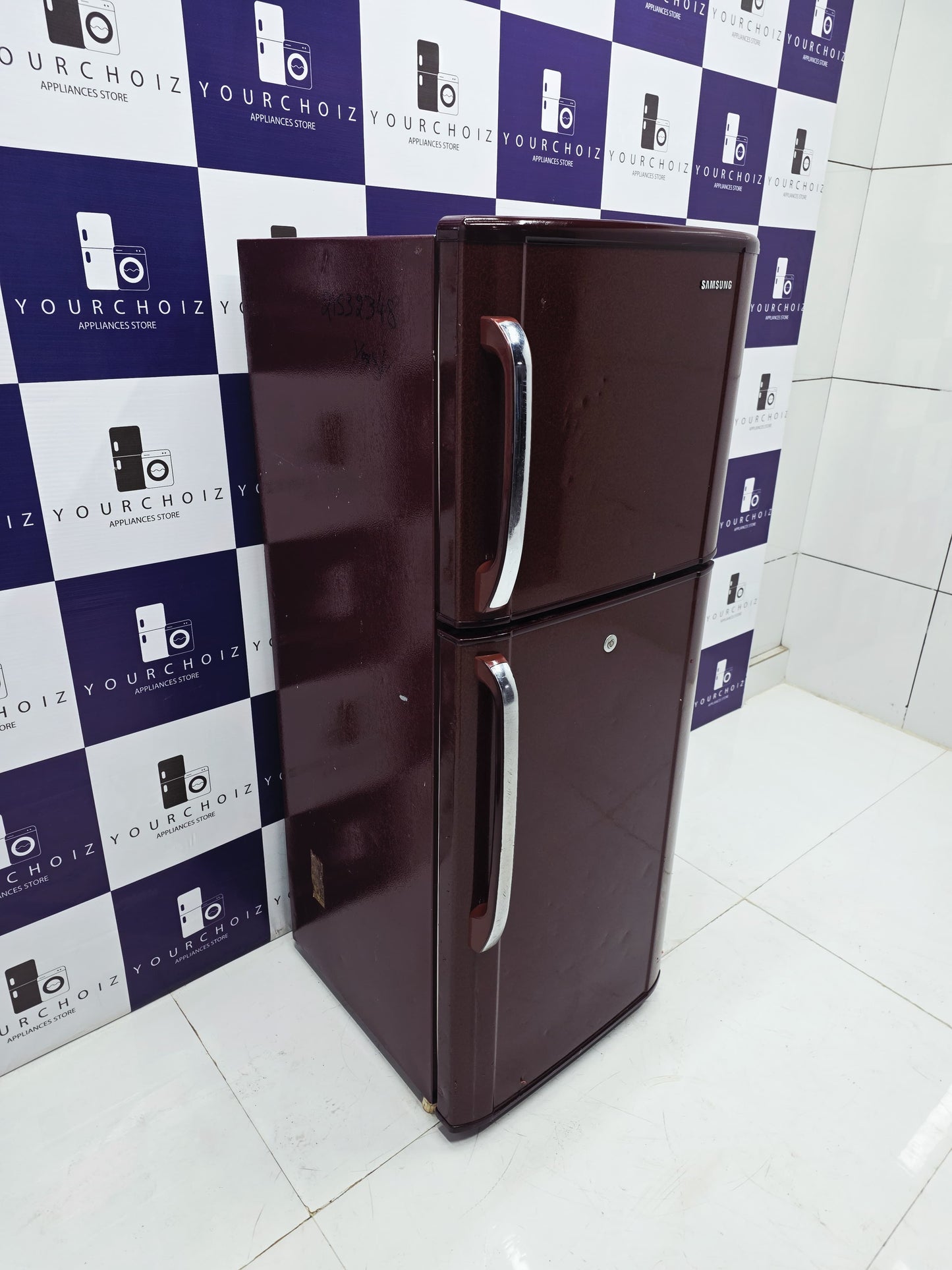 Samsung 240L Double Door Refrigerator (Pre-Owned)