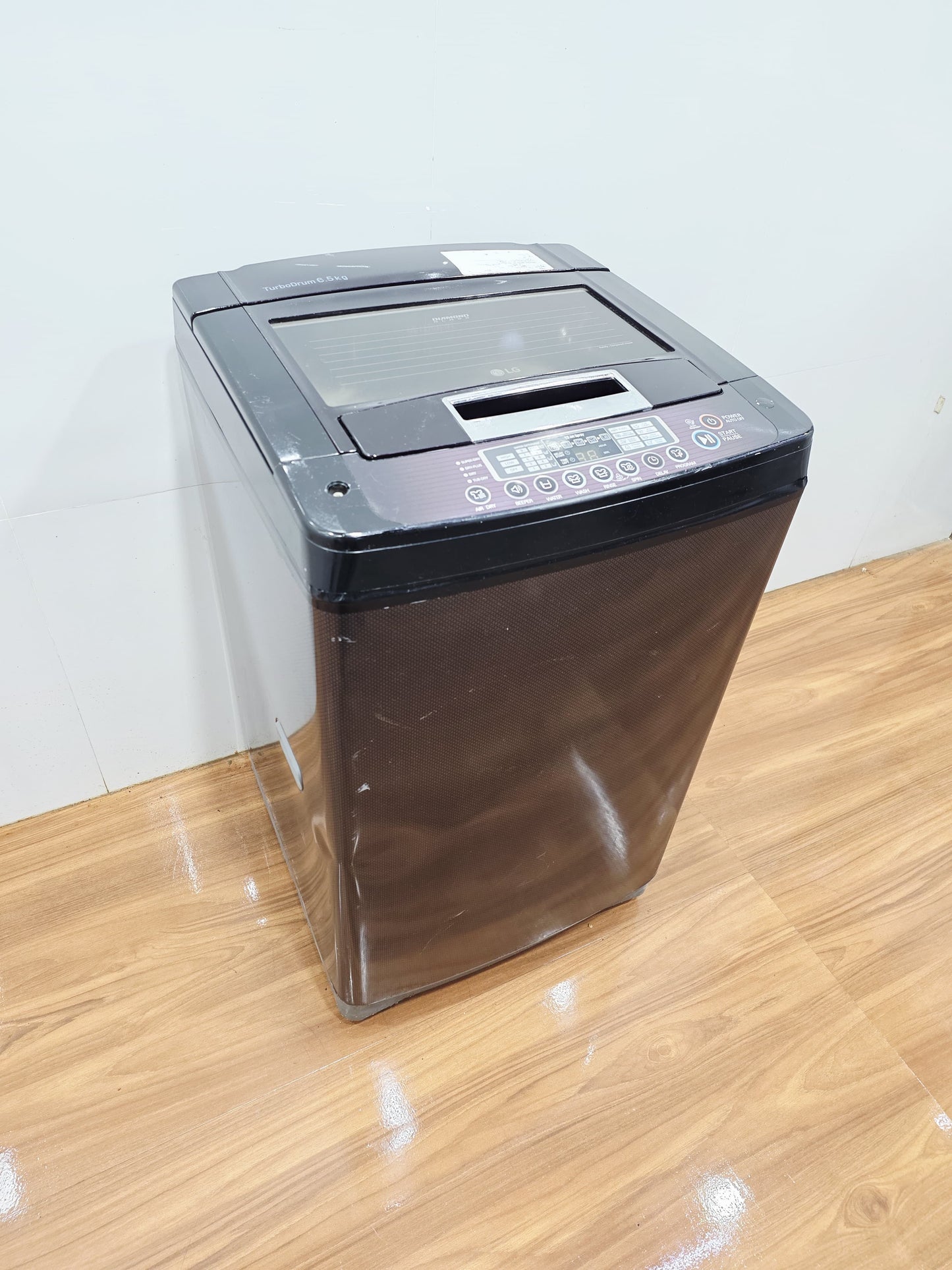 LG 6.5kg Fully Automatic Top Load Washing Machine (Refurbished)