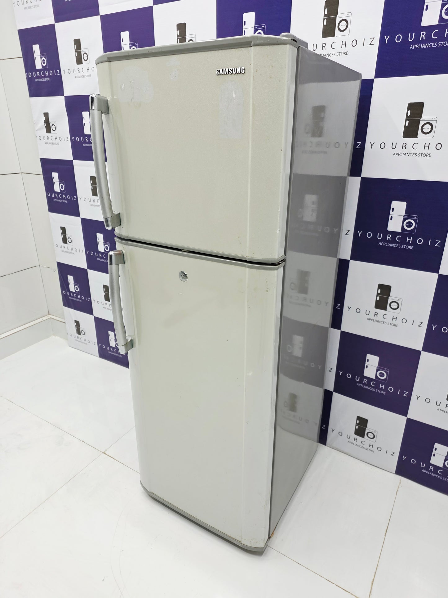 Samsung 245L Double Door Refrigerator Frost Free (Pre-Owned)