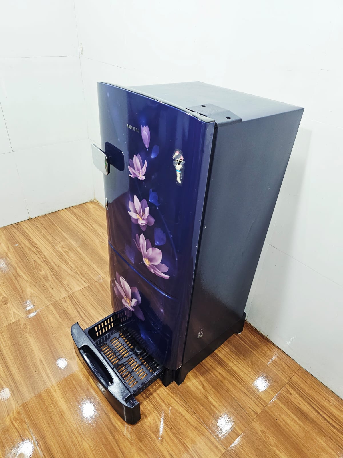 Samsung 192 L Single Door Refrigerator – Blue Floral (Refurbished)