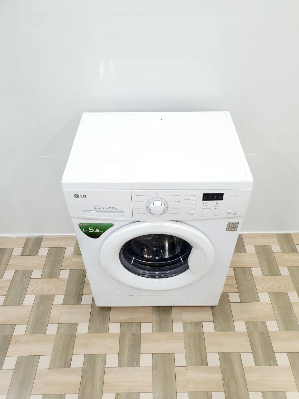 LG 5.5 Kg Fully Automatic Front Load Washing Machine – White (Refurbished)
