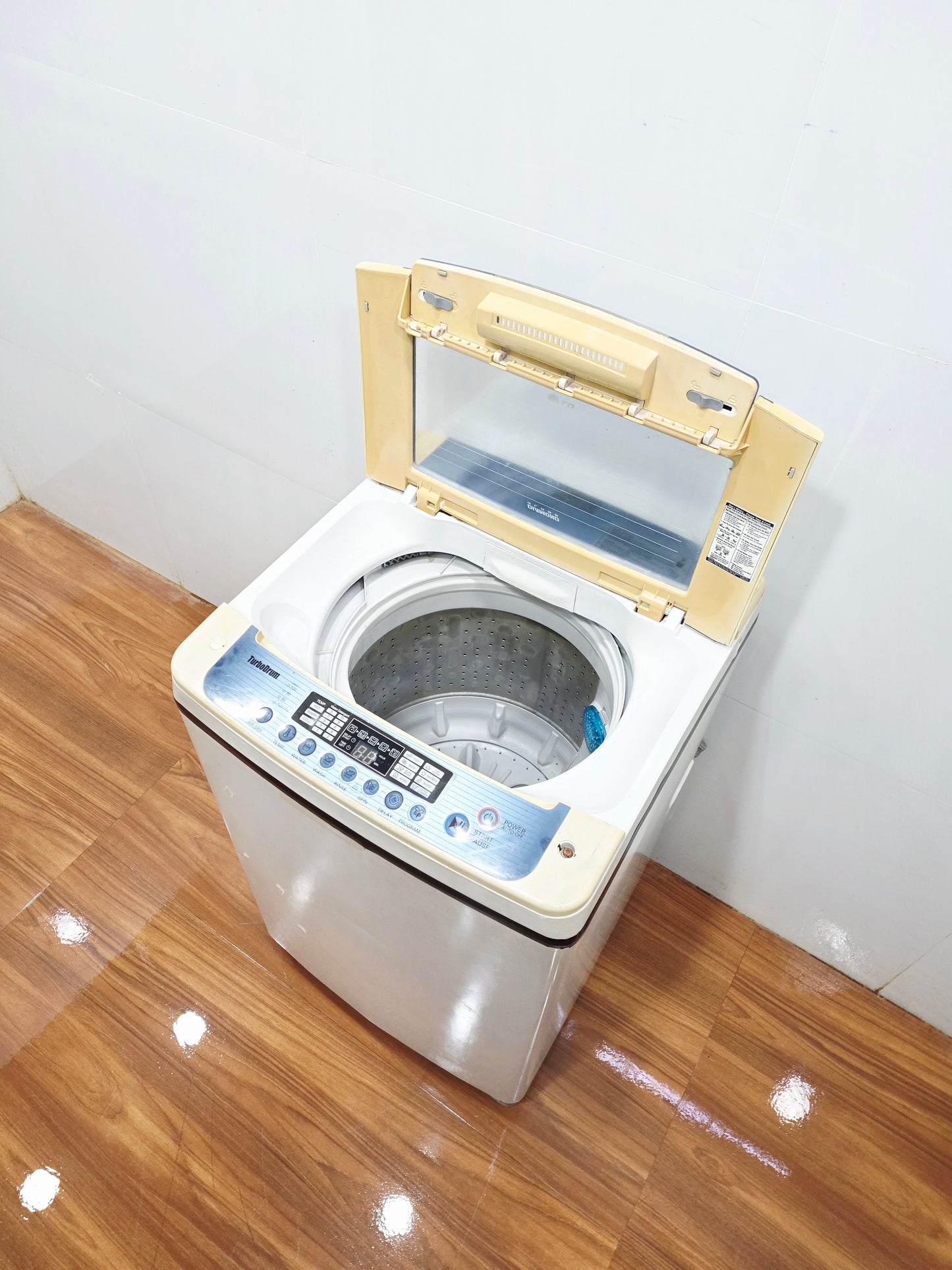 LG 6.2kg Top Load Fully Automatic Washing Machine (Pre-Owned)