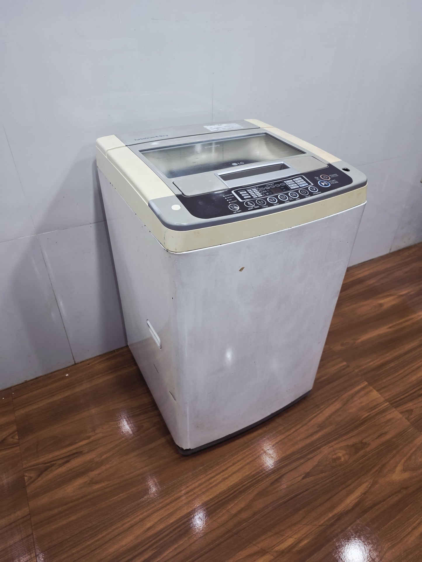 LG 6kg Top Load Fully Automatic Washing Machine (Pre-Owned)