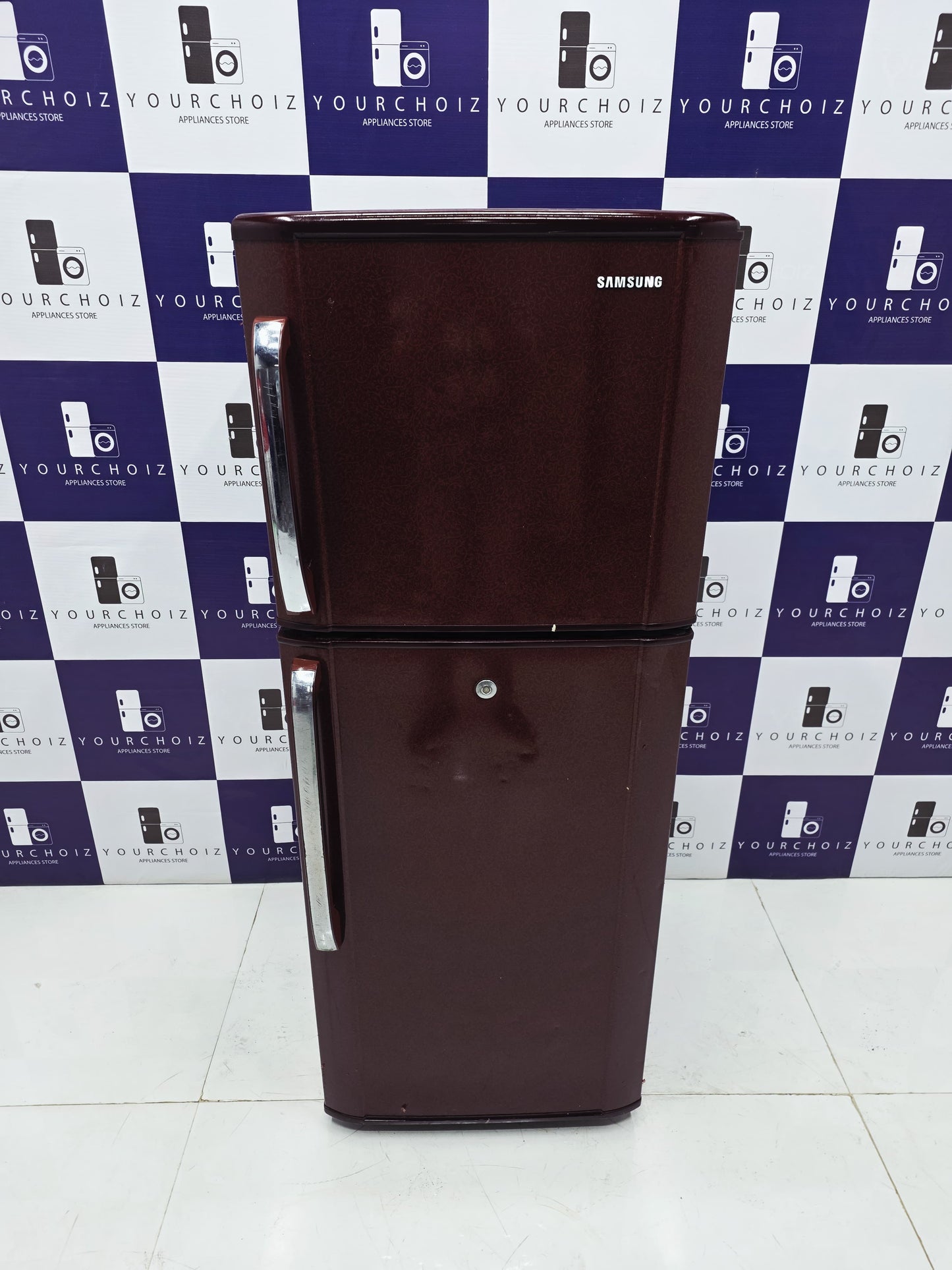 Samsung 240L Double Door Refrigerator (Pre-Owned)