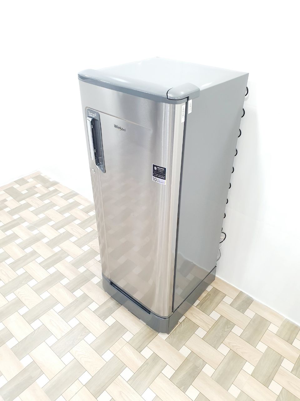 Whirlpool 200L Single Door Refrigerator – Stainless Steel (Refurbished)