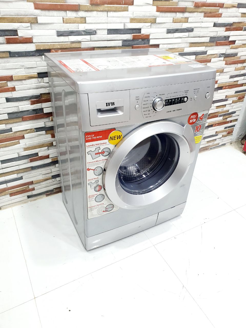 IFB 6 Kg Front Load Fully Automatic Washing Machine – Silver (Refurbished)