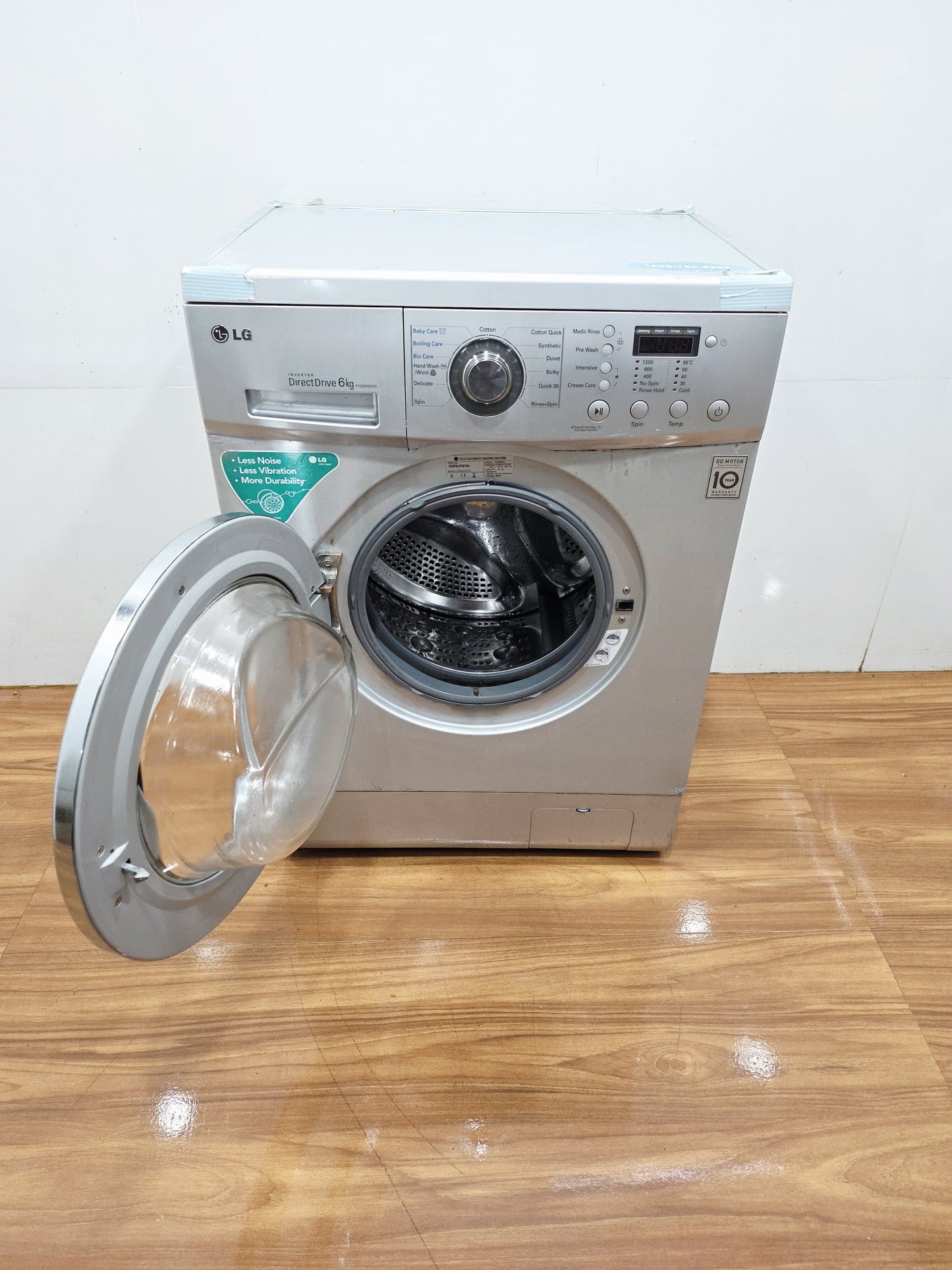 LG 6 Kg Front Load Washing Machine (Refurbished)