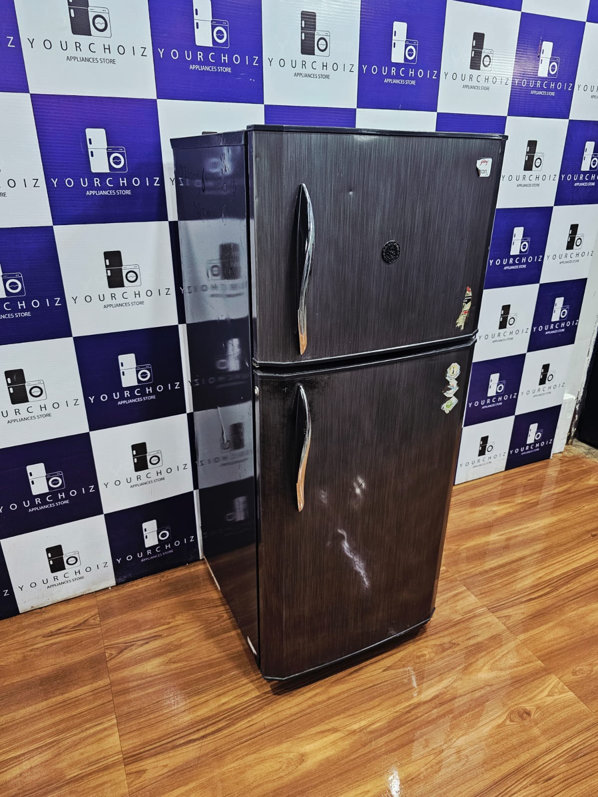 Godrej 231L Double Door Refrigerator (Pre-Owned)