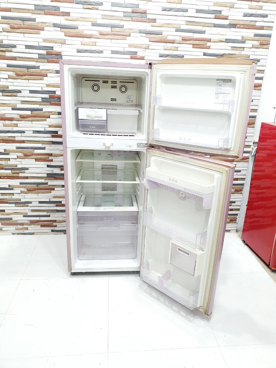 LG 260L Frost-Free Double Door Refrigerator – Floral Pink (Refurbished)