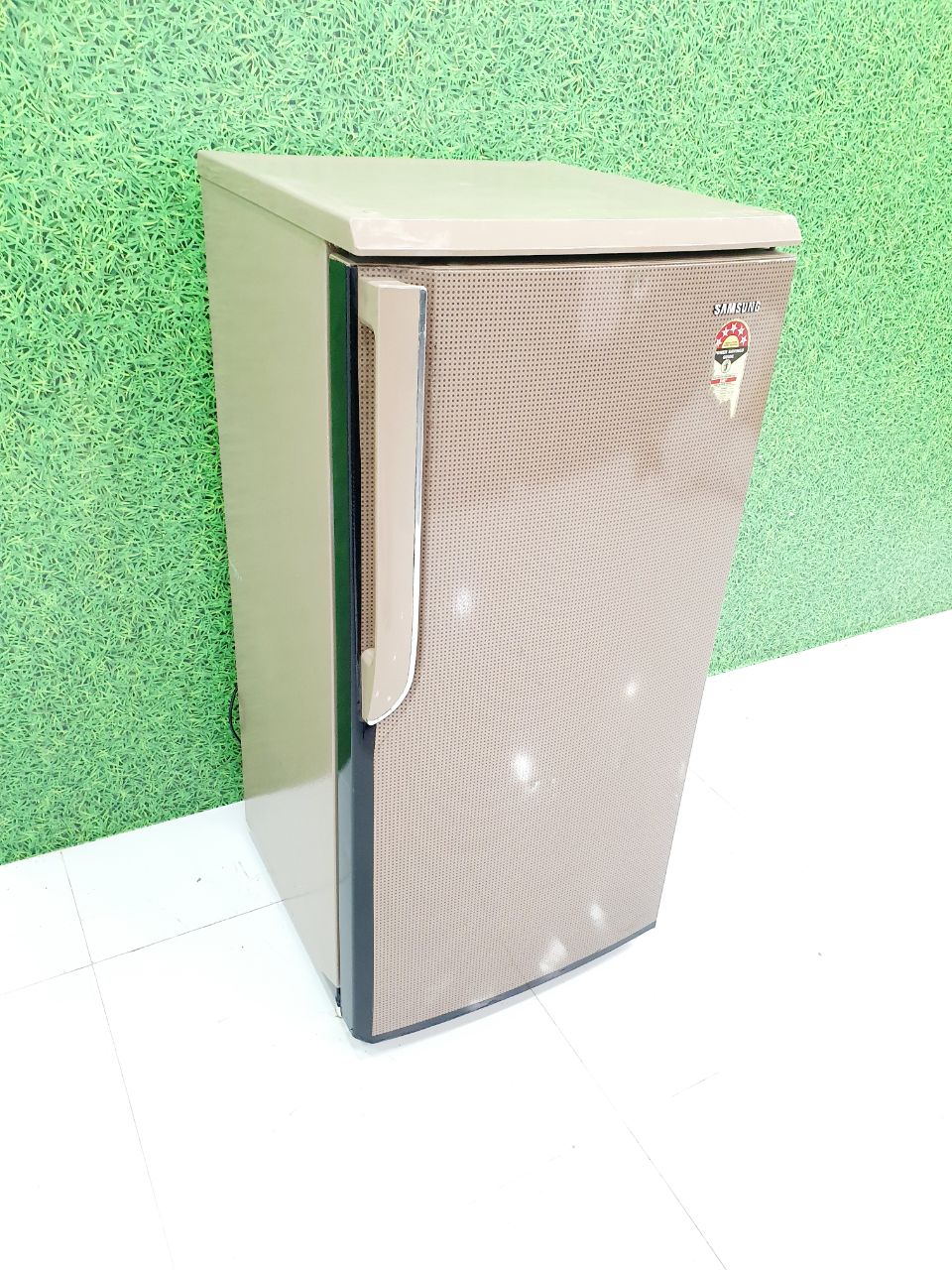 Samsung 192L Single Door Refrigerator – Elegant brown (Refurbished)