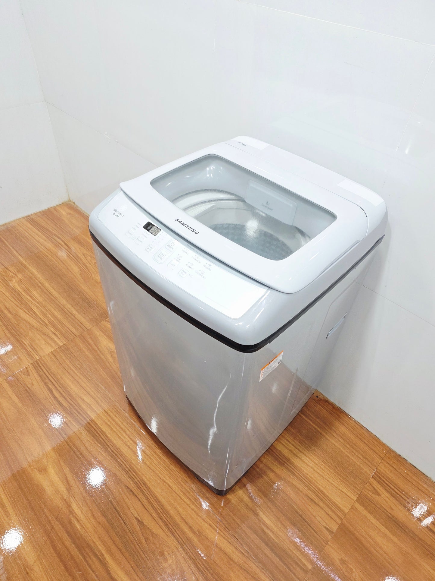 Samsung 6.2 Kg Fully Automatic Top Load Washing Machine – Silver (Refurbished)
